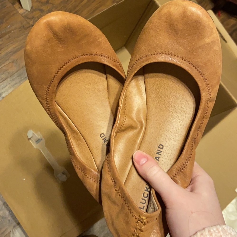 Lucky brand leather flats